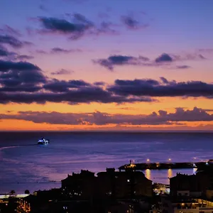 oceanview-los-cristianos.tenerifehoteles.net/